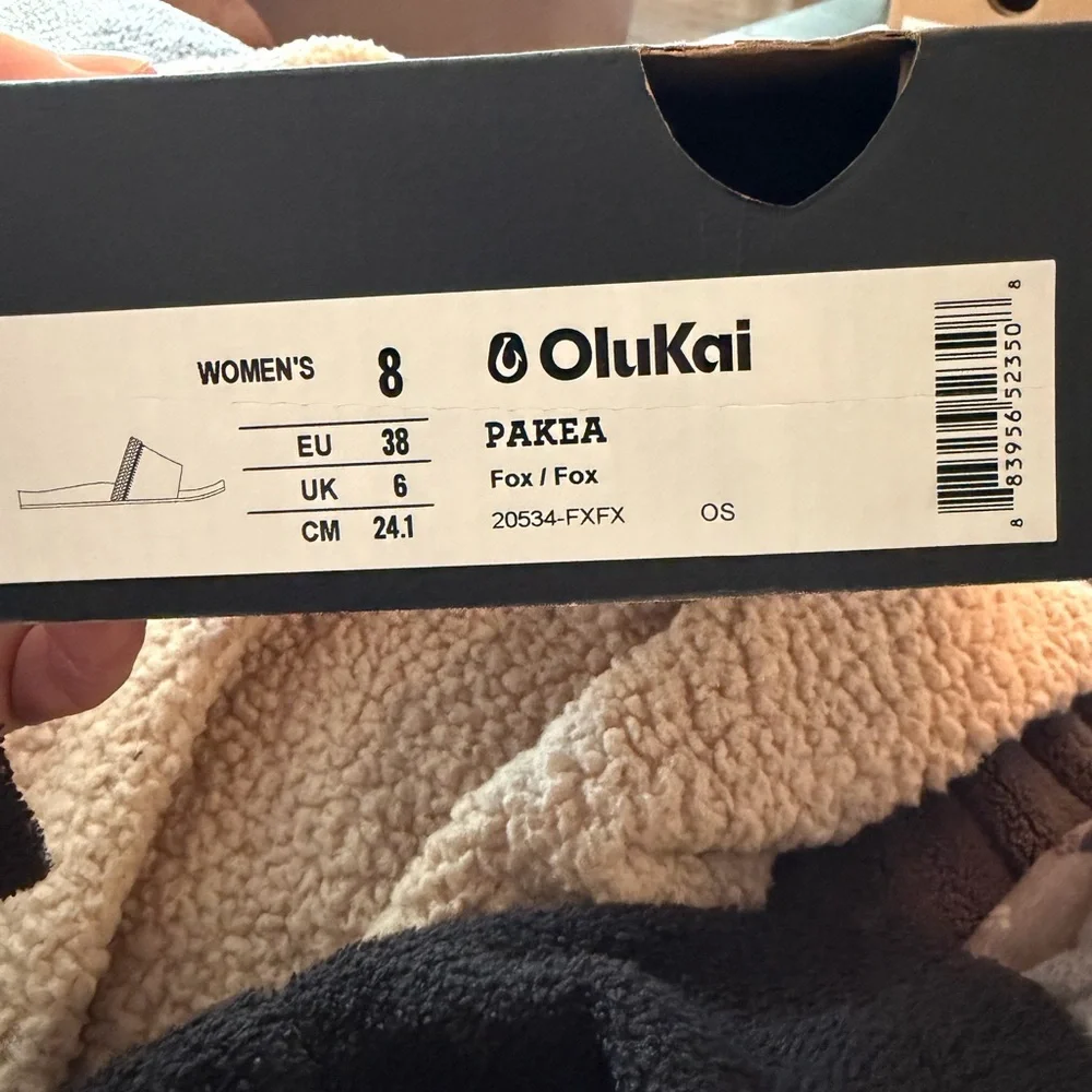 OluKai Pakea Fox Slide Sandals - Picture 4 of 4